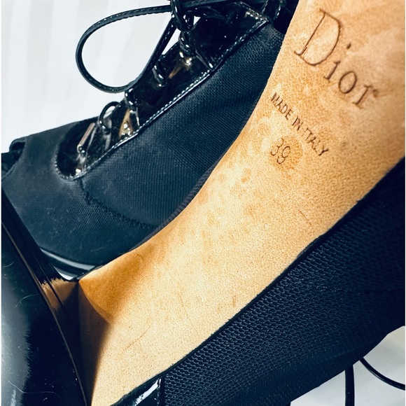 Christian Dior Patent Leather And Mesh Peep Toe Lace Up Heeled Ankle Booties 39 - Picture 9 of 10